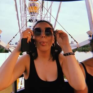 Meet your Posher, Hannah